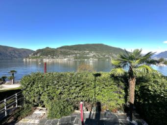 Two family villa of 4.5 + 5.5 rooms, overlooking Lugano Lake.