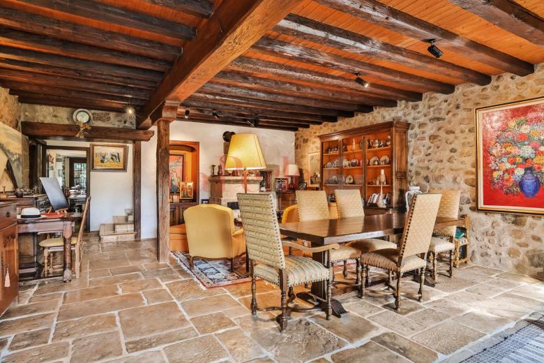 Maison à vendre à Athenaz - Découvrez une propriété villageoise d'exception à Avusy, au coeur de la campagne genevoise - Smart Propylaia (6)