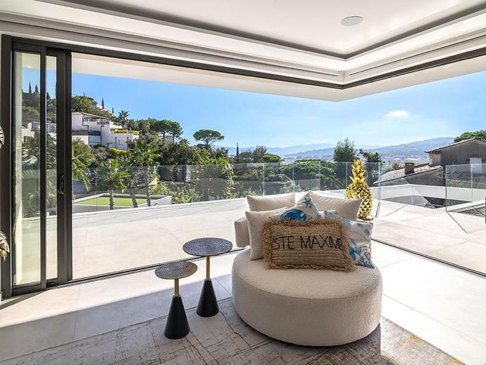 Haus zu verkaufen in Sainte-Maxime - FRANCE - VAR - SAINTE-MAXIME - SCHÖNE STILVOLLE VILLA - Smart Propylaia (6)