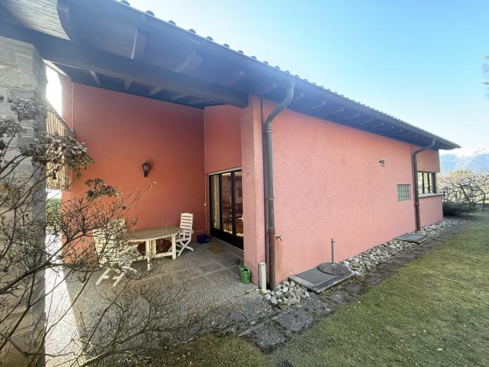 Haus zu verkaufen in Cadro - 7,5-Zimmer-Villa mit schönem Garten und Swimmbad. - Smart Propylaia (6)