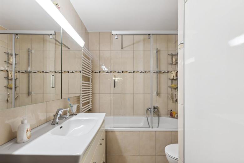 Appartement à vendre à La Chaux-de-Fonds - Appartement moderne de 5.5 pièces avec un parking intérieur - Smart Propylaia (6)