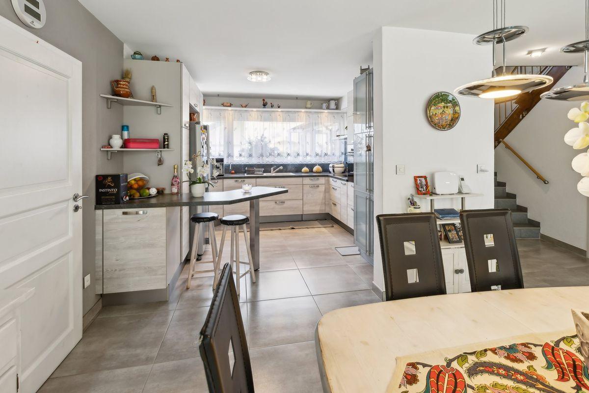 In vendita   Svizzera - 
cChic-immoHub Il vostro portale immobiliare
