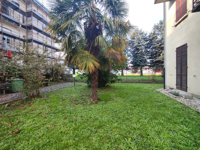 Casa plurifamiliare in vendita a Chiasso - Palazzina di 8 appartamenti da ristrutturare o abbattere per nuova edificazione. - Smart Propylaia (3)