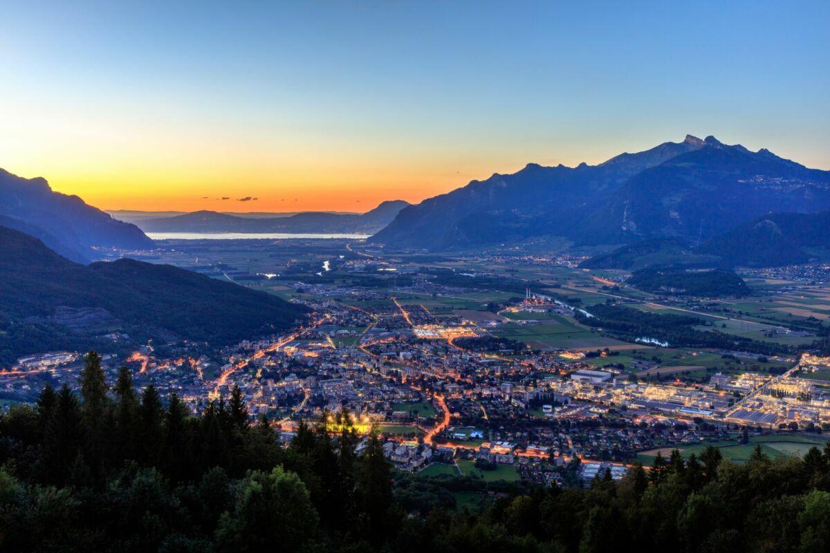 A vendre   Suisse - partenariat avec Smart-Propylaia Portail Immobilier