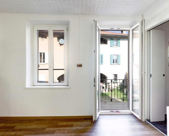 House for sale in Riva San Vitale - Charming 6.5-room renovated Ticino house. - Smart Propylaia (6)