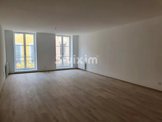 Apartment for sale in Mâcon