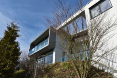 Villa d'exception au style californien avec vue dégagée