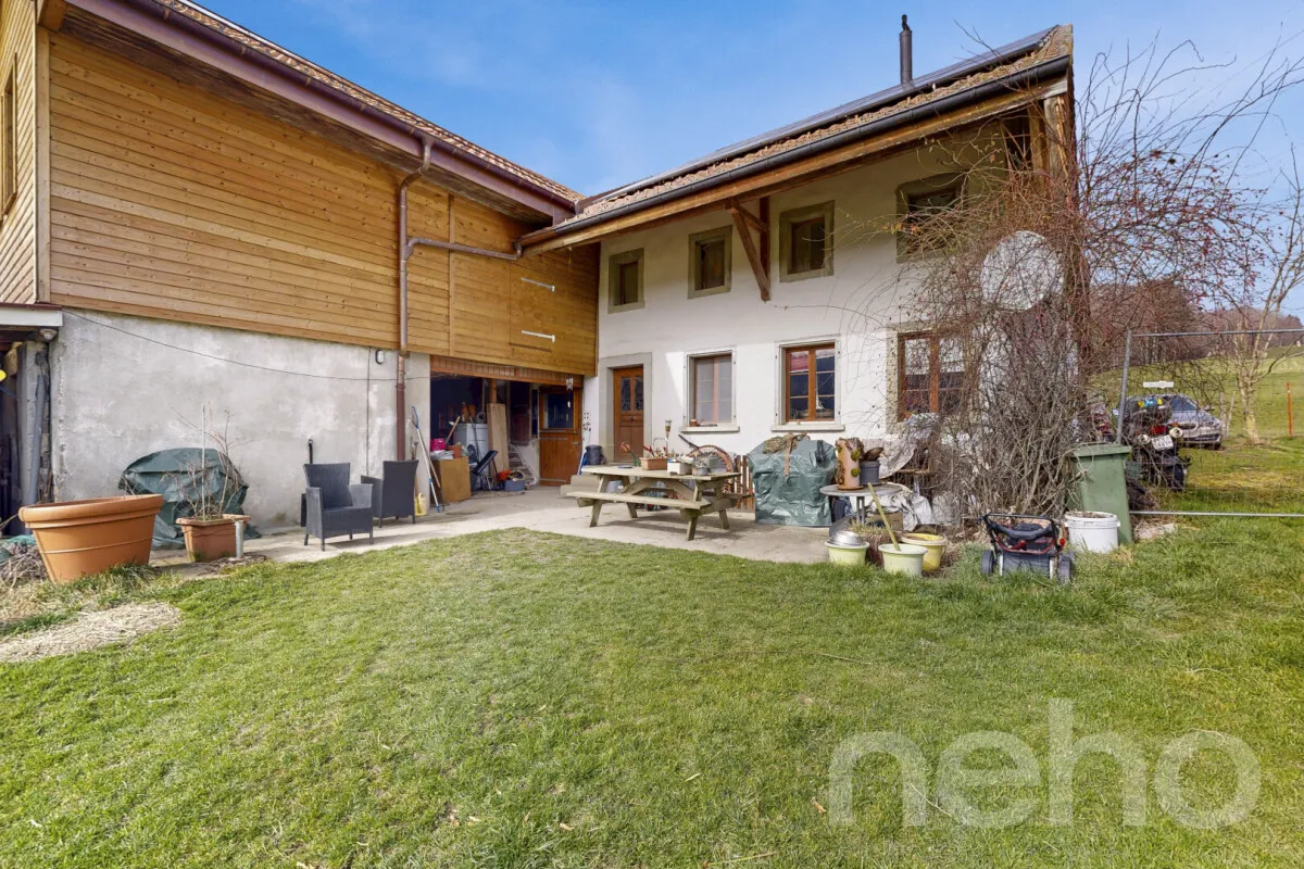 St-Martin FR zu verkaufen Angebautes Haus Schweiz - cChic-immoHub Ihr Immobilienportal