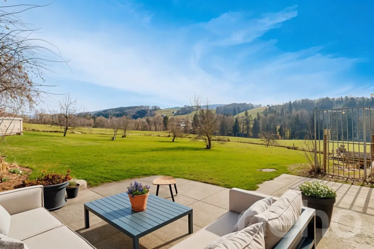 St-Martin FR zu verkaufen Angebautes Haus Schweiz - cChic-immoHub Ihr Immobilienportal