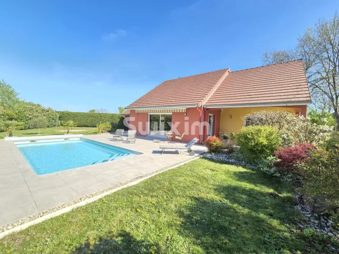 House for sale in Saint-Germain-du-Bois (3)