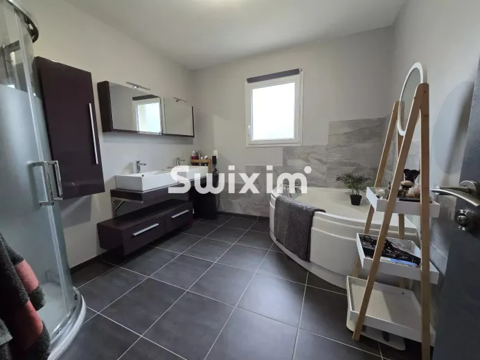 House for sale in Saint-Germain-Du-Bois (6)