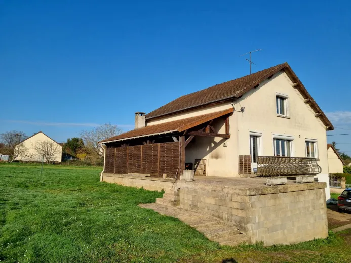House for sale in Clamecy (2)