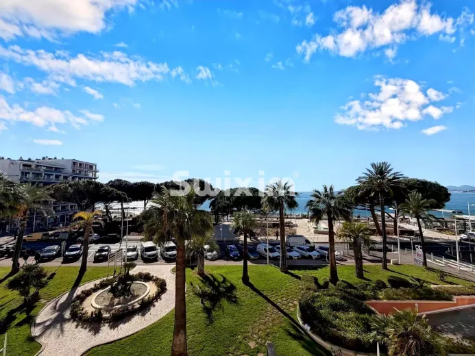 Appartamento in vendita a Antibes