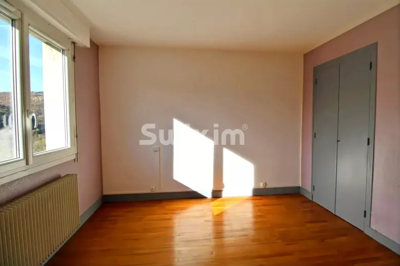 Wohnung zu verkaufen in Saint-Claude (3)