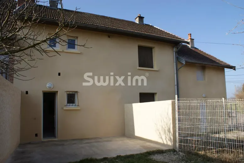Haus zu verkaufen in Dole (8)