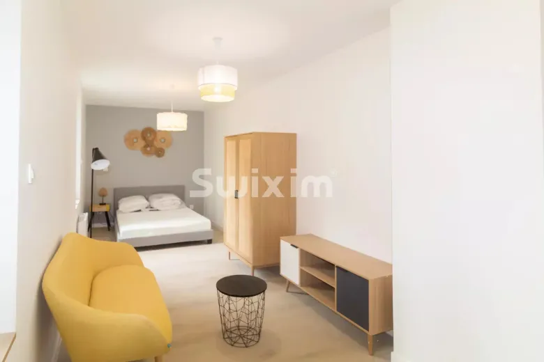 Wohnung zu vermieten in Saint-Claude - Smart Propylaia (2)
