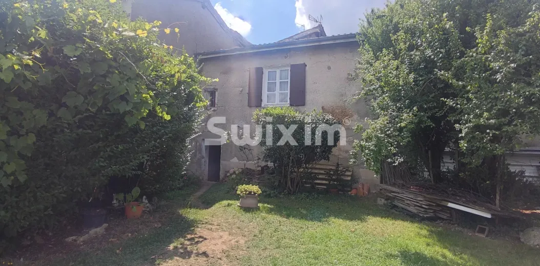 Haus zu verkaufen in Charly