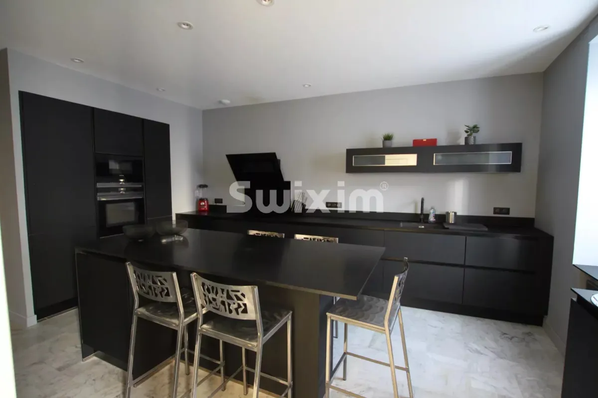 Haus zu verkaufen in Amberieu-En-Bugey - Einfamilienhaus zu verkaufen in Amberieu-En-Bugey, 11 Zimmer, 210 m2 - Smart Propylaia (6)