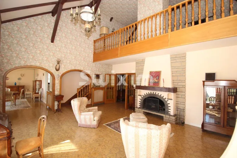 Haus zu verkaufen in Divonne-Les-Bains (3)