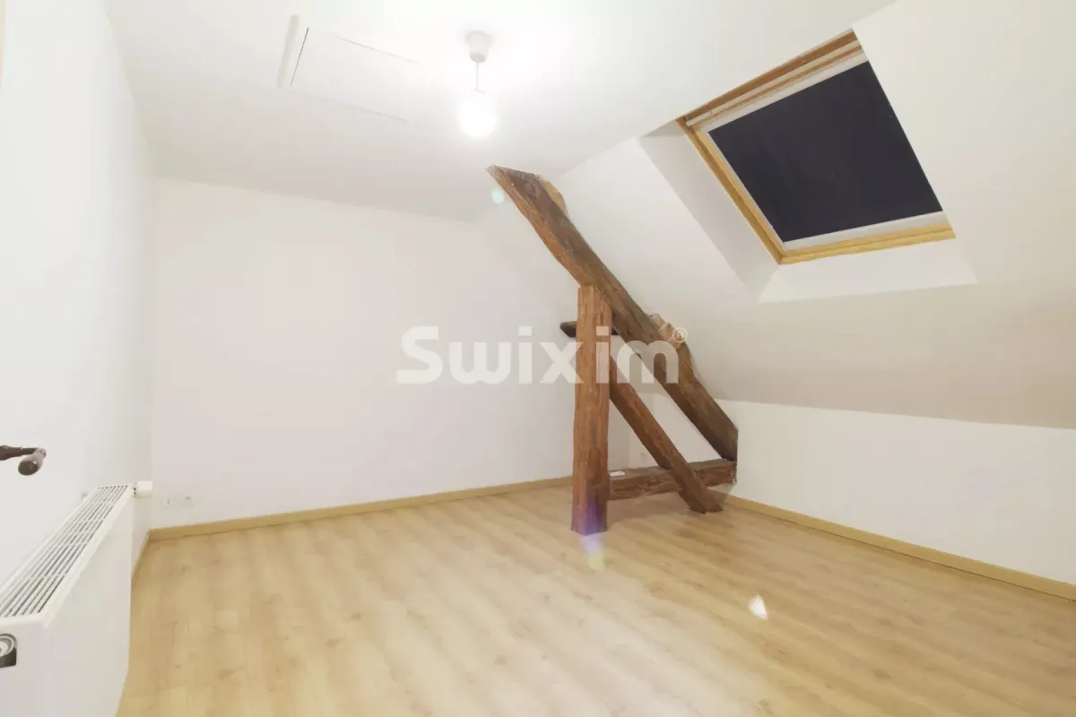 Maison à vendre à Giromagny - Maison T7 avec écurie sur 4 hectares - Smart Propylaia (9)