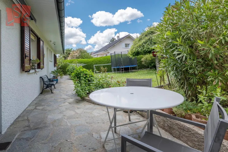 Maison à vendre à Challex (2)