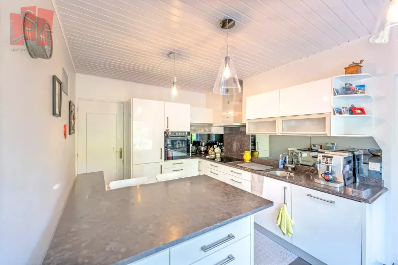 Maison à vendre à Challex (6)