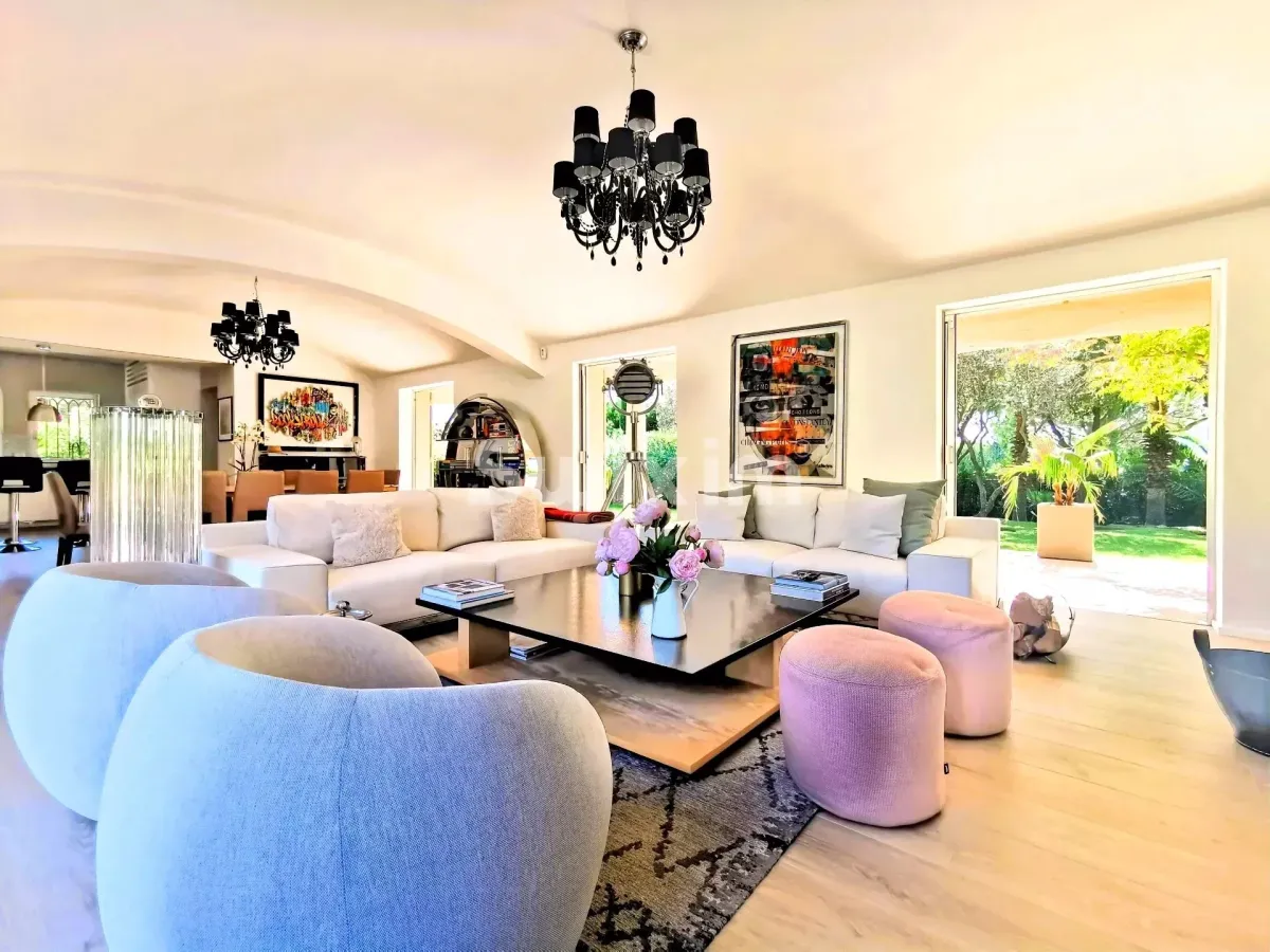 Haus zu verkaufen in Cannes - Villa zu verkaufen in Cannes, 6 Zimmer, 193 m2 - Smart Propylaia (6)