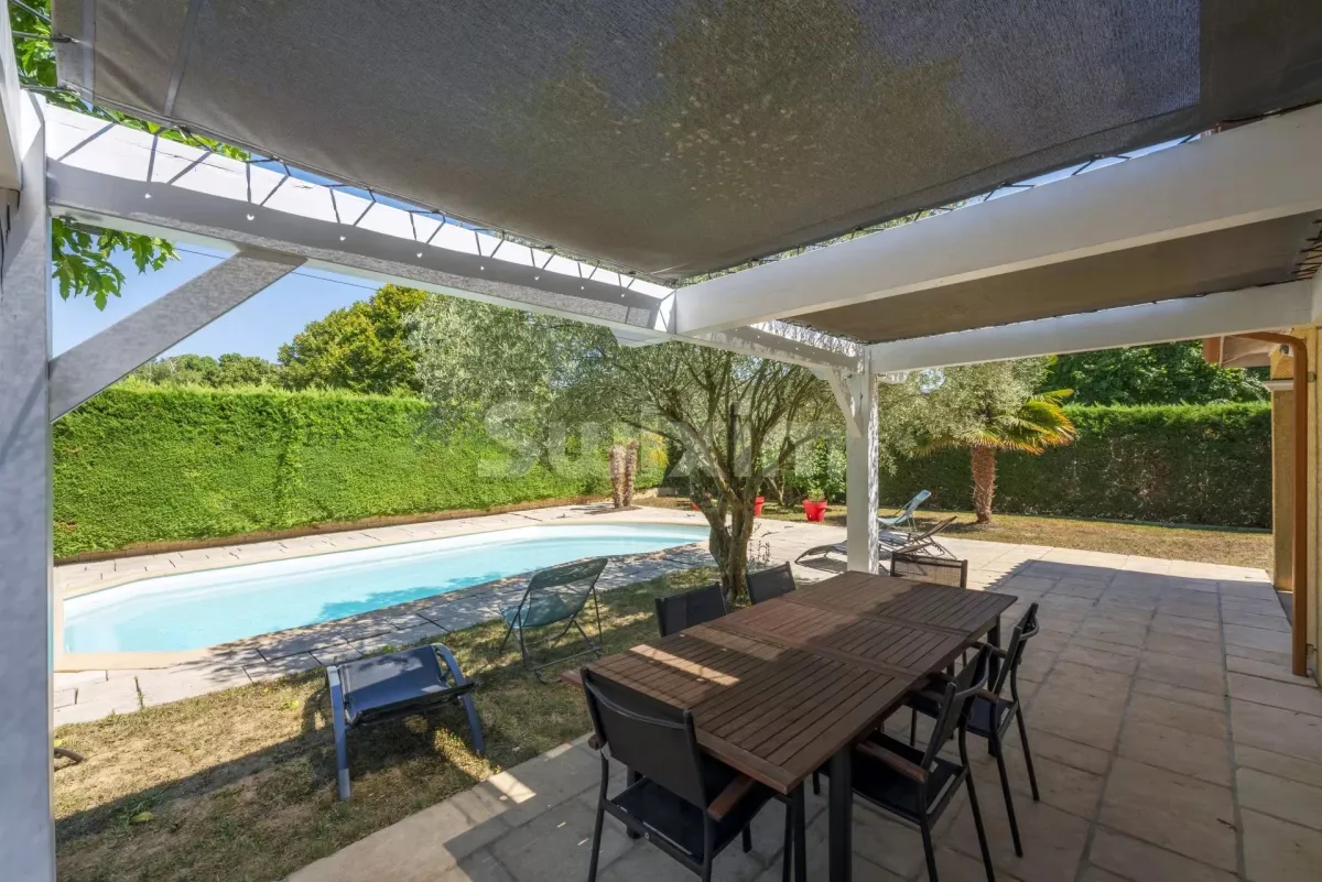 Maison à vendre à Parcieux - Parcieux - Belle villa contemporaine, jardin arboré et piscine - Smart Propylaia (3)
