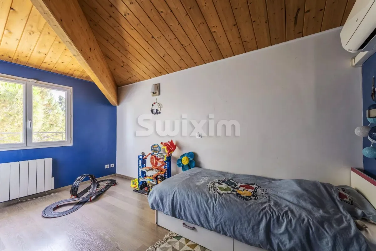 Maison à vendre à Parcieux - Parcieux - Belle villa contemporaine, jardin arboré et piscine - Smart Propylaia (12)