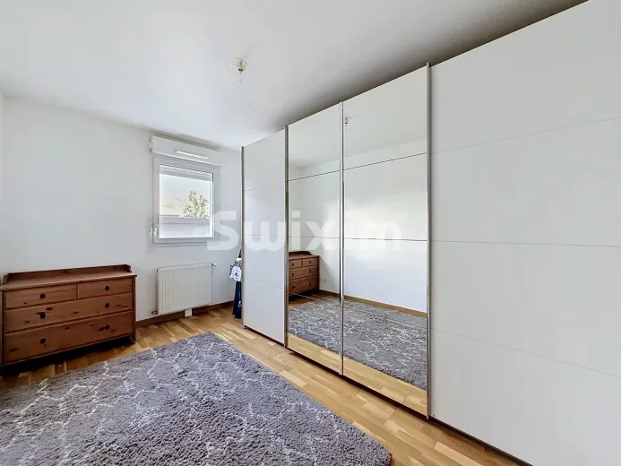 Appartement à vendre à Saint-Genis-Pouilly (2)
