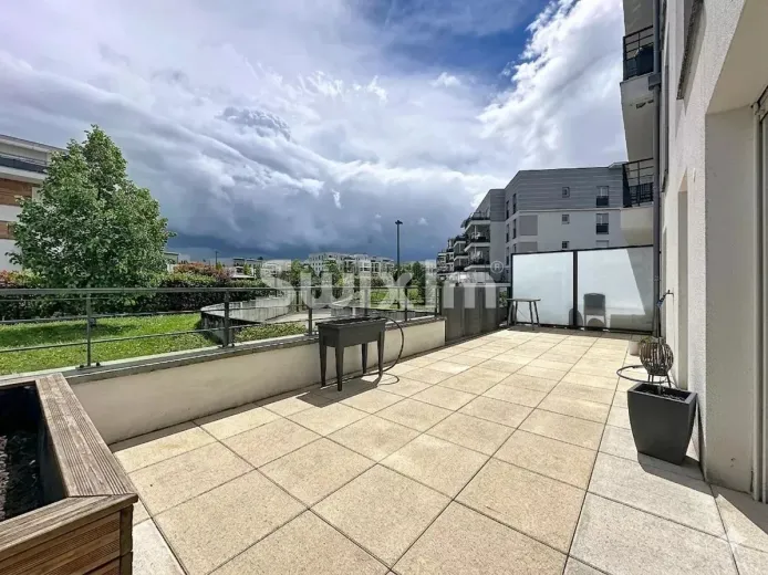 Appartement à vendre à Saint-Genis-Pouilly