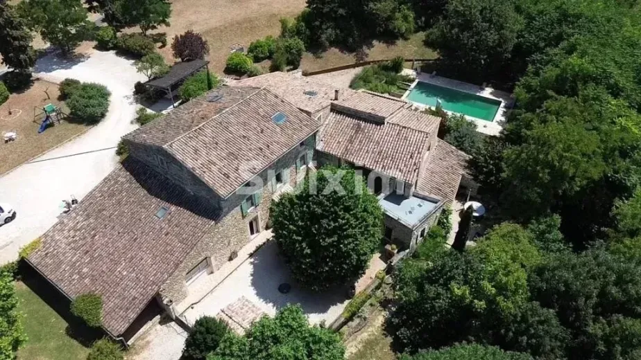 Casa in vendita a Pont-De-Barret