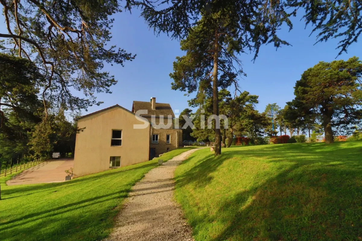 House for sale in Saint-Romain-De-Lerps - Rental of halls, group accommodation, private home on 2ha of parkland - Smart Propylaia (3)