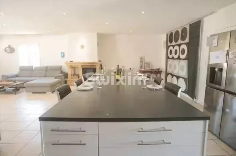Maison à vendre à Saint-Gilles (2)