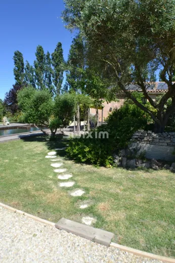 Maison à vendre à Saint-Laurent-D'aigouze (18)