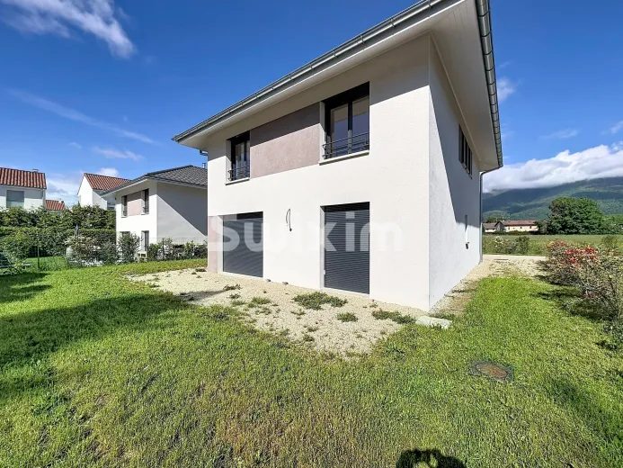 Maison à vendre à Saint-Genis-Pouilly