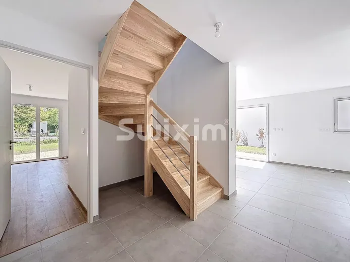 Maison à vendre à Saint-Genis-Pouilly (7)
