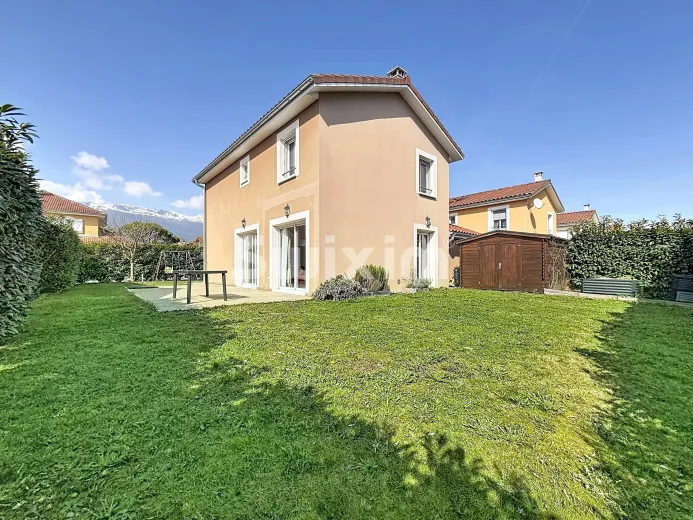 Maison à vendre à Saint-Genis-Pouilly