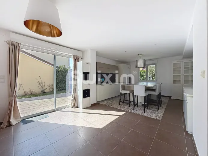 Maison à vendre à Saint-Genis-Pouilly (4)