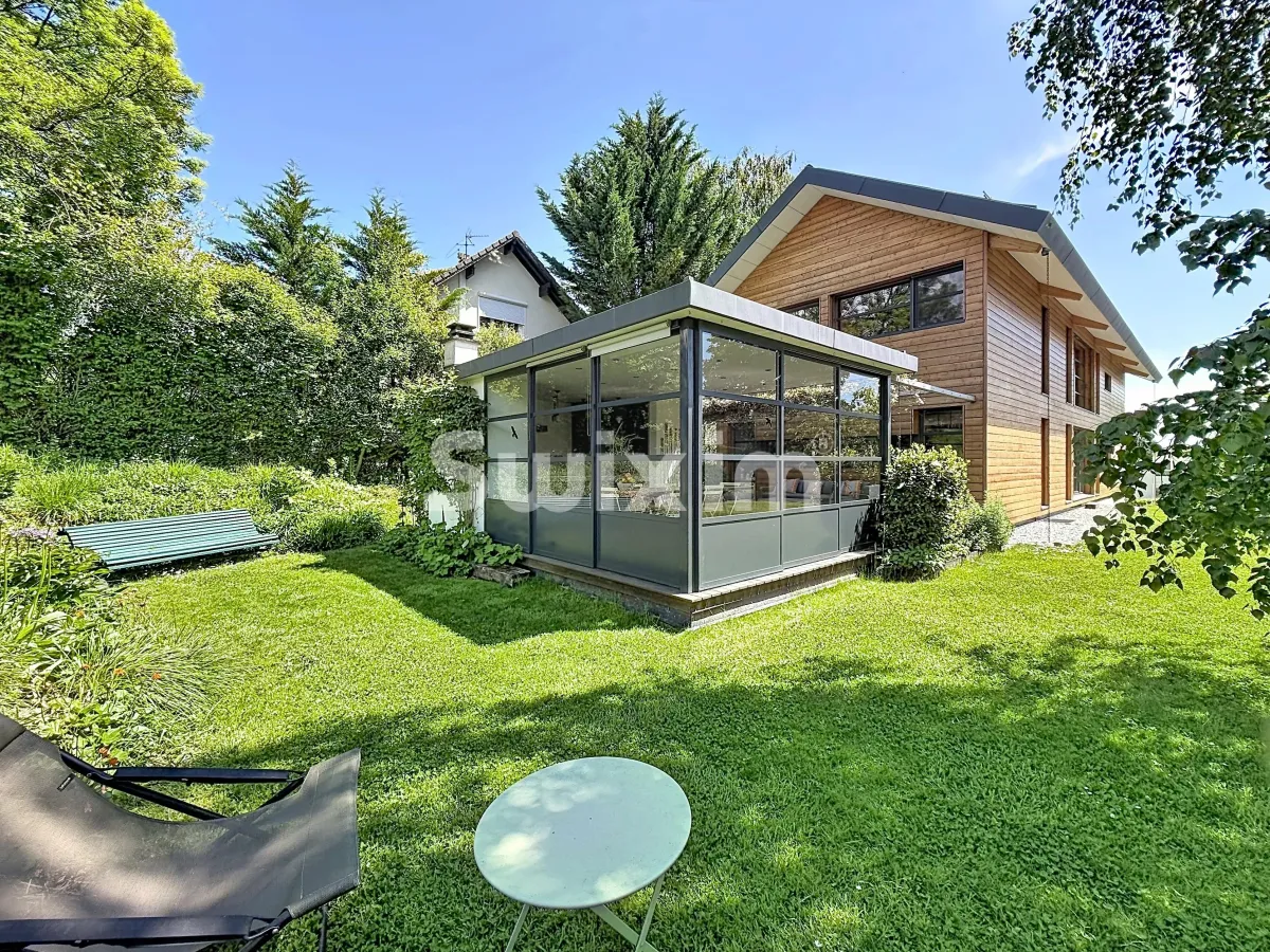 Maison à vendre à Divonne-Les-Bains - Maison individuelle T8 de 302m2 sur terrain de 1'697m2! - Smart Propylaia (18)