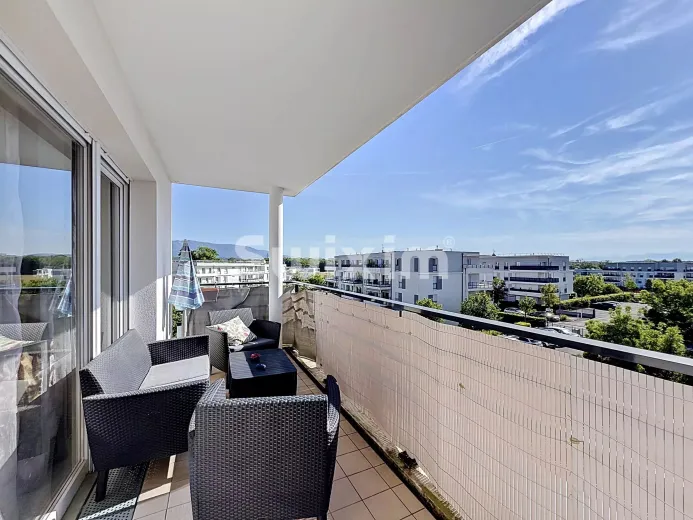 Appartement à vendre à Saint-Genis-Pouilly