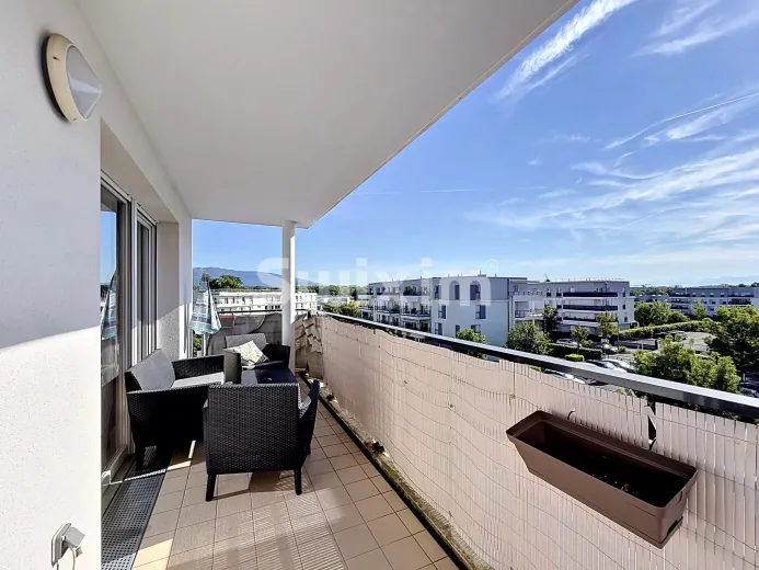 Appartement à vendre à Saint-Genis-Pouilly (15)