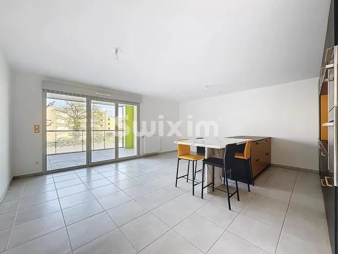 Appartement à vendre à Saint-Genis-Pouilly (2)