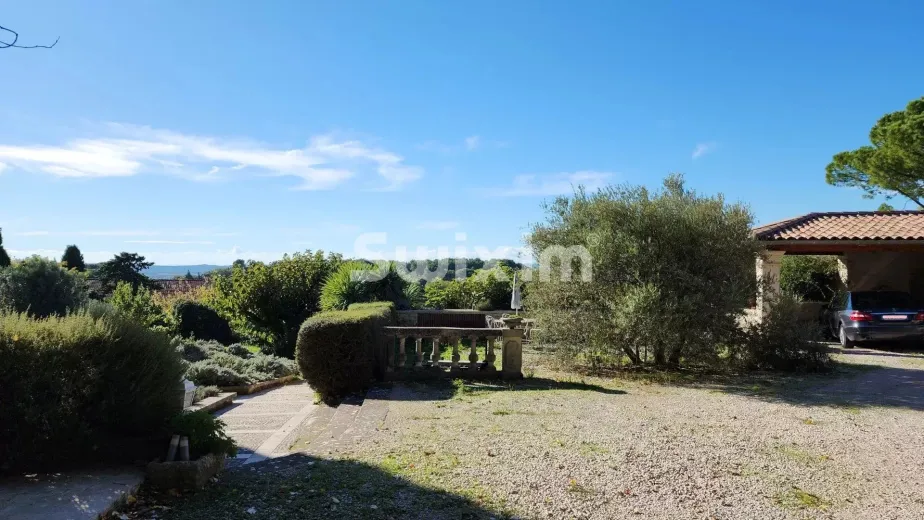 Casa in vendita a Sainte-Cecile-Les-Vignes (4)