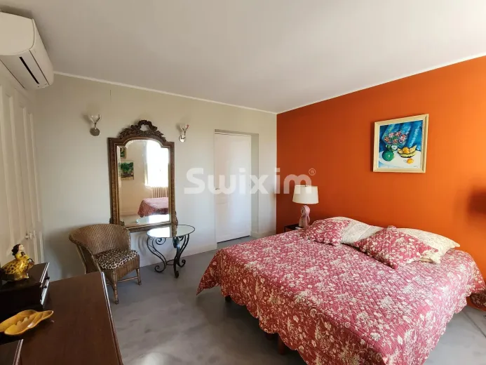 Casa in vendita a Sainte-Cecile-Les-Vignes (12)