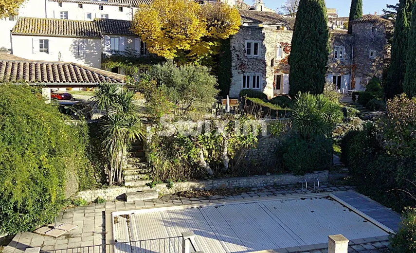 Casa in vendita a Sainte-Cecile-Les-Vignes (15)