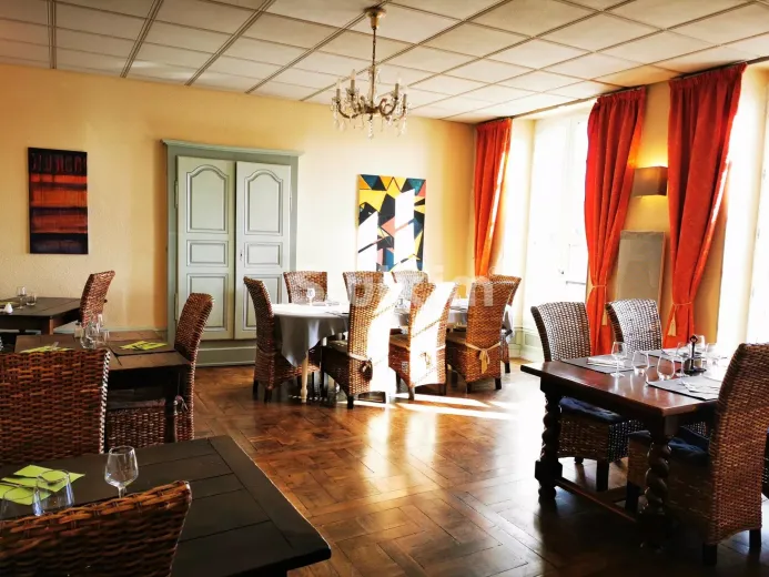 Mehrfamilienhaus zu verkaufen in Bourg-Saint-Andéol (7)