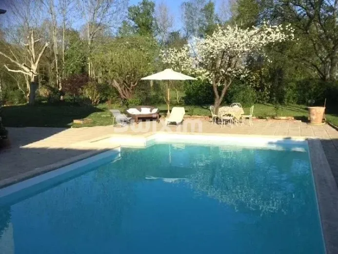 House for sale in Seurre