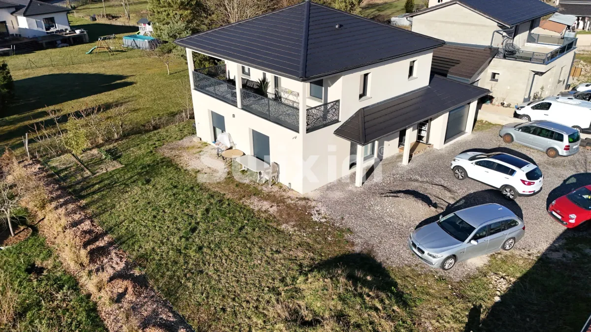 Maison à vendre à Brion - Maison individuelle T5 de 142m2 avec garage fermer sur terrain de 595m2! - Smart Propylaia (21)