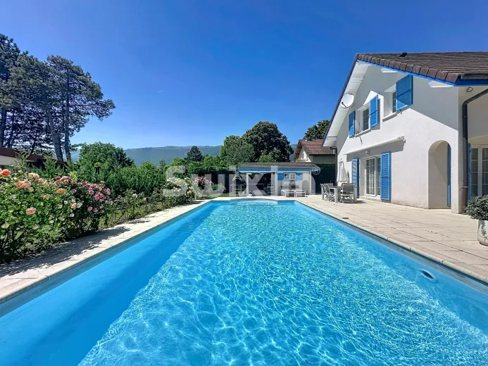Maison à vendre à Saint-Genis-Pouilly